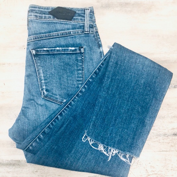 Aritzia Righ High Skinny Jeans - Picture 3 of 8